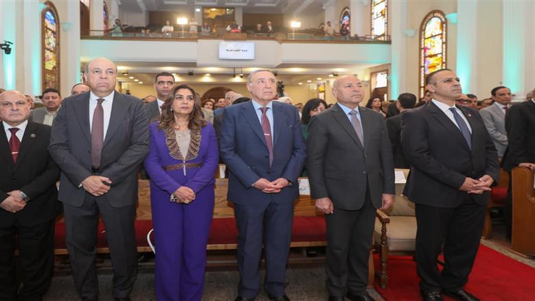 وزيرة التنمية المحلية والبيئة تشارك في احتفالية الطائفة الإنجيلية 